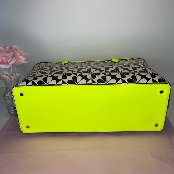 ♠️🌟Kate Spade🌟♠️Hollie Geo Clover Large Tote - Picture 5 of 8